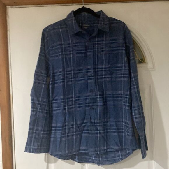 Eddie Bauer Men’s Button Up Blue Plaid Shirt Medium Sleeve - Picture 2 of 5